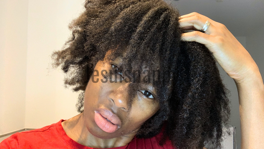 Comment hydrater et renforcer les cheveux secs qui se cassent