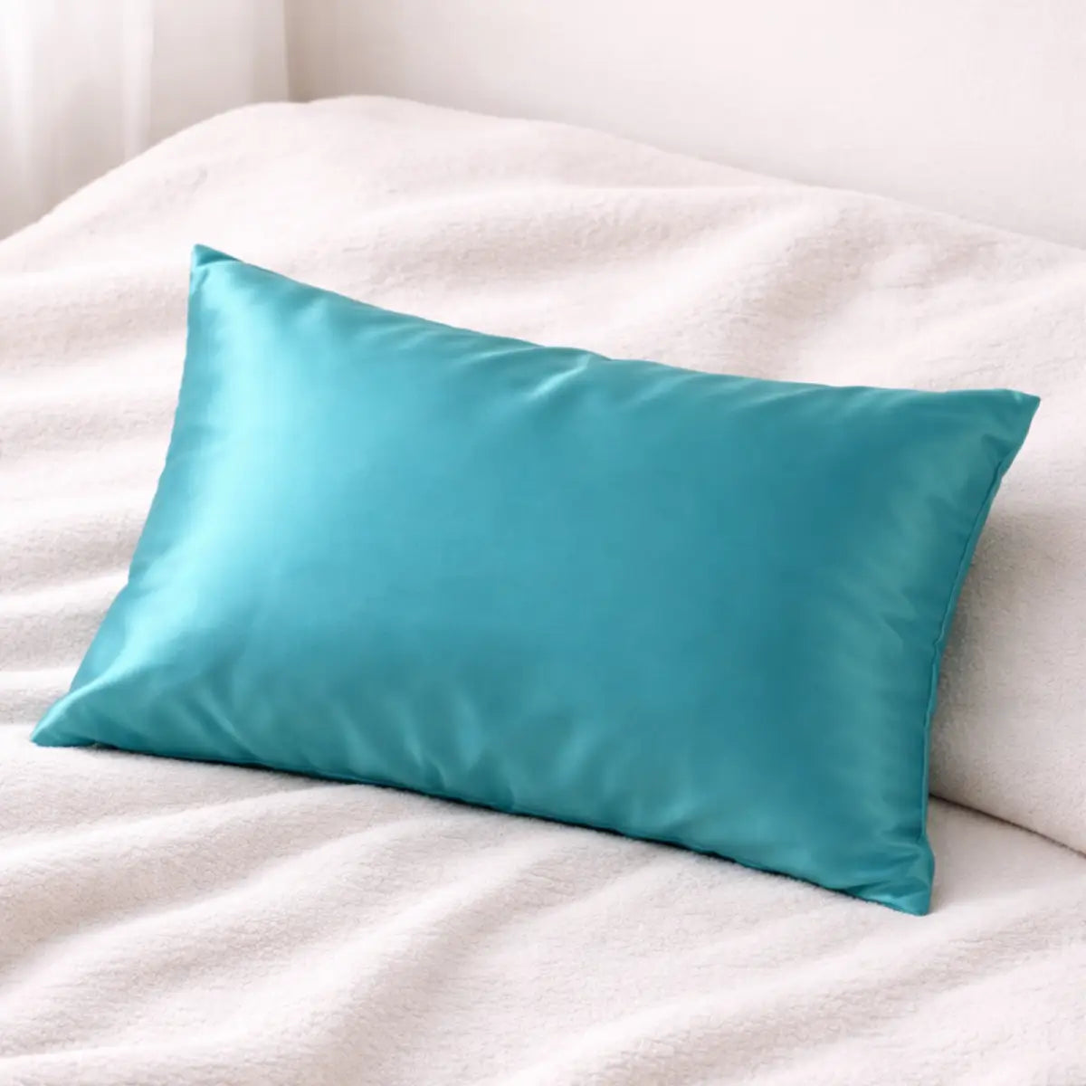 Taie d'oreiller en satin "Bleu ciel"